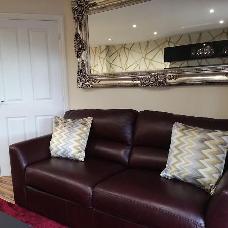 Nightingale Gardens - 4 Bed Detached House - Manchester Appartement Buitenkant foto