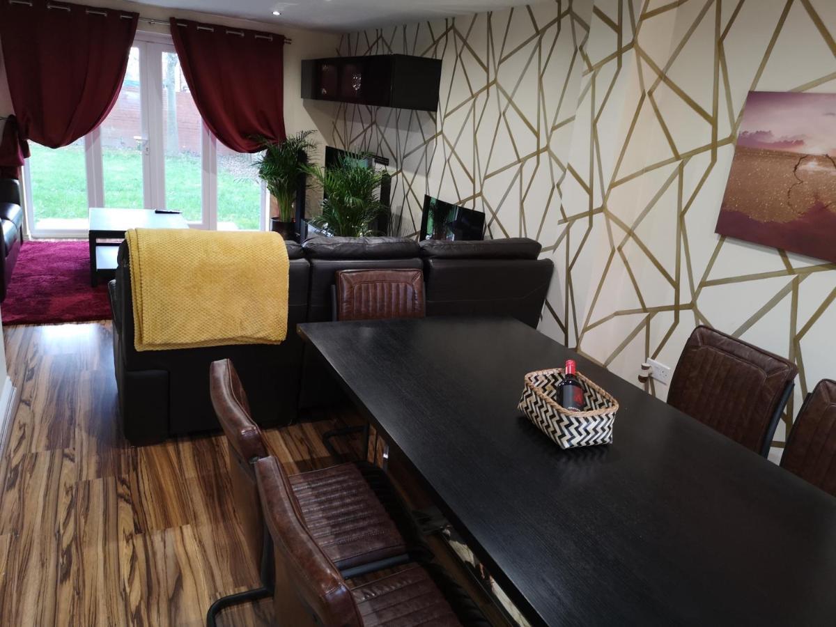 Nightingale Gardens - 4 Bed Detached House - Manchester Appartement Buitenkant foto