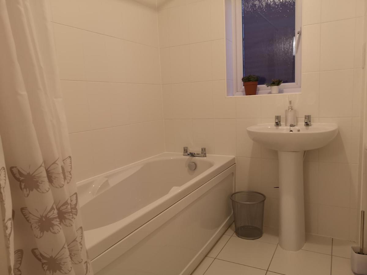 Nightingale Gardens - 4 Bed Detached House - Manchester Appartement Buitenkant foto