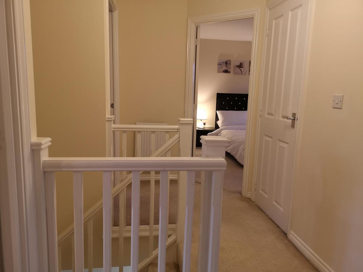 Nightingale Gardens - 4 Bed Detached House - Manchester Appartement Buitenkant foto