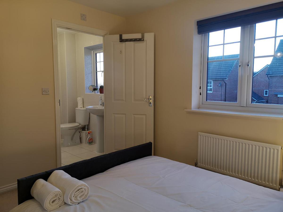 Nightingale Gardens - 4 Bed Detached House - Manchester Appartement Buitenkant foto