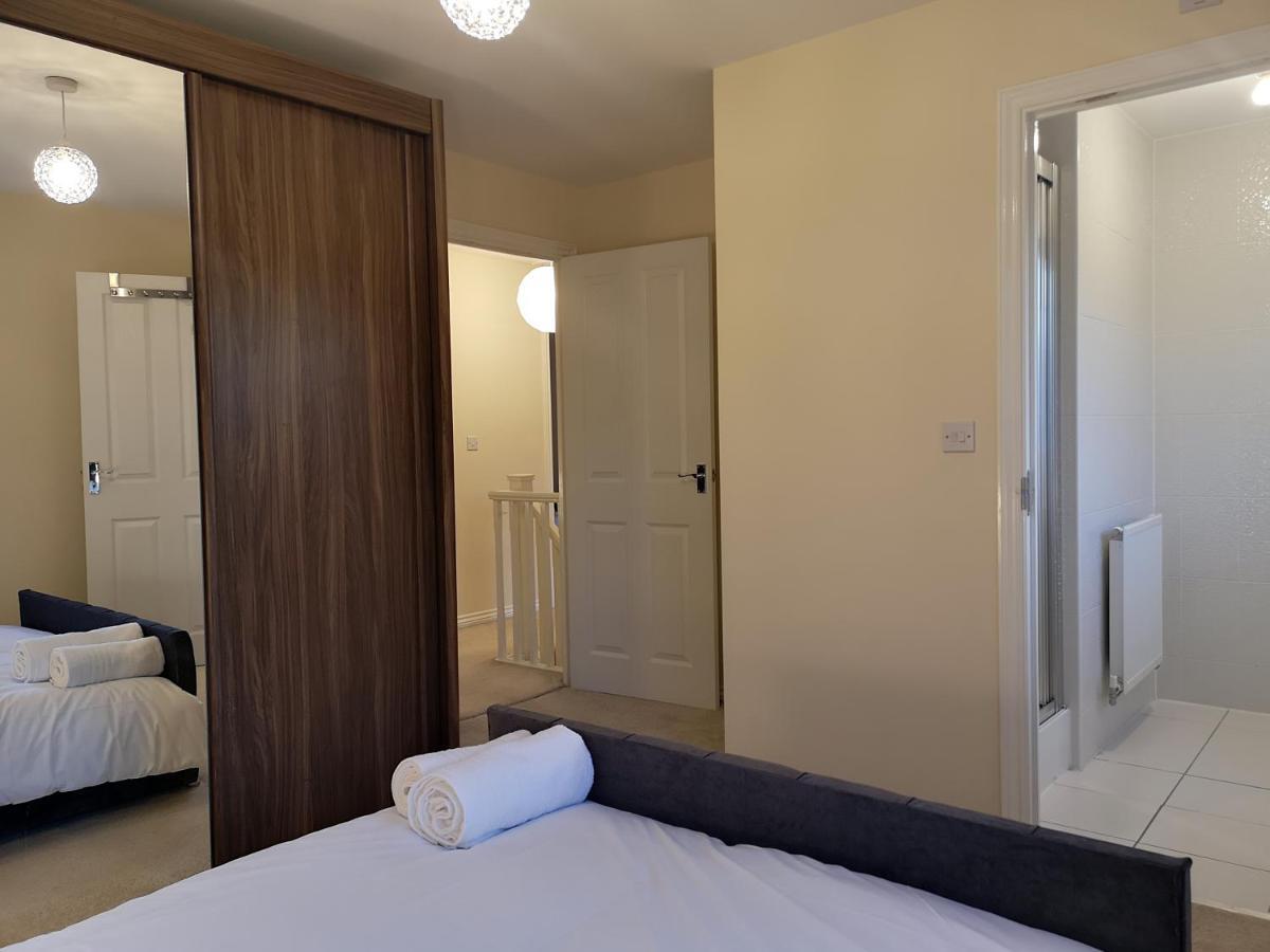 Nightingale Gardens - 4 Bed Detached House - Manchester Appartement Buitenkant foto