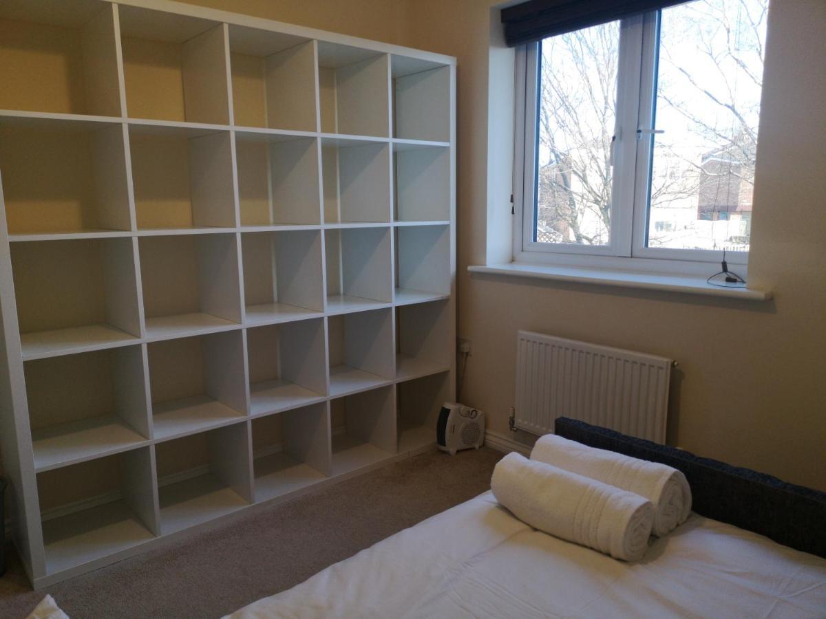 Nightingale Gardens - 4 Bed Detached House - Manchester Appartement Buitenkant foto